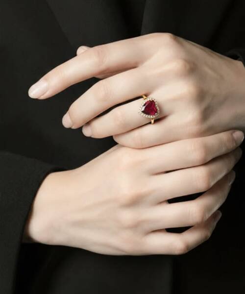 Anillo Corazón Rojo